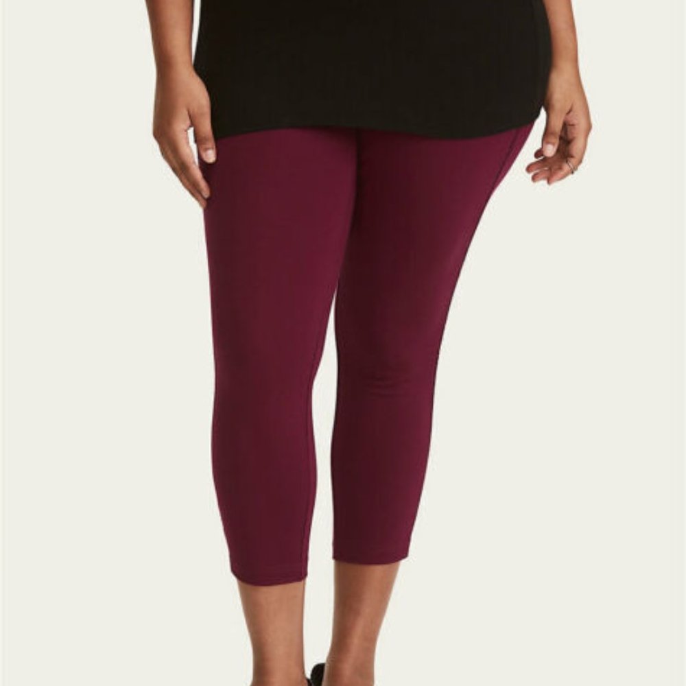 Torrid Berry Romance Cropped Lux Leggings